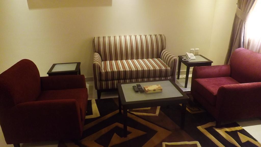 Baron Palace - Almasif Hotel Apartments Rijad Pokój zdjęcie