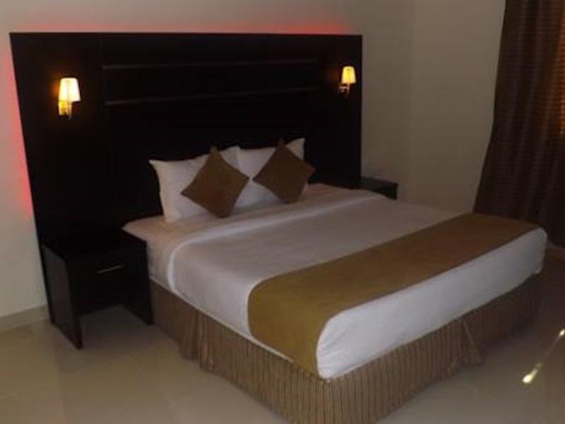 Baron Palace - Almasif Hotel Apartments Rijad Zewnętrze zdjęcie