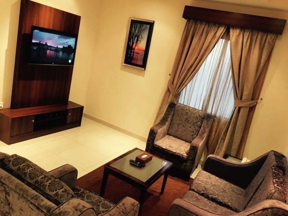 Baron Palace - Almasif Hotel Apartments Rijad Zewnętrze zdjęcie