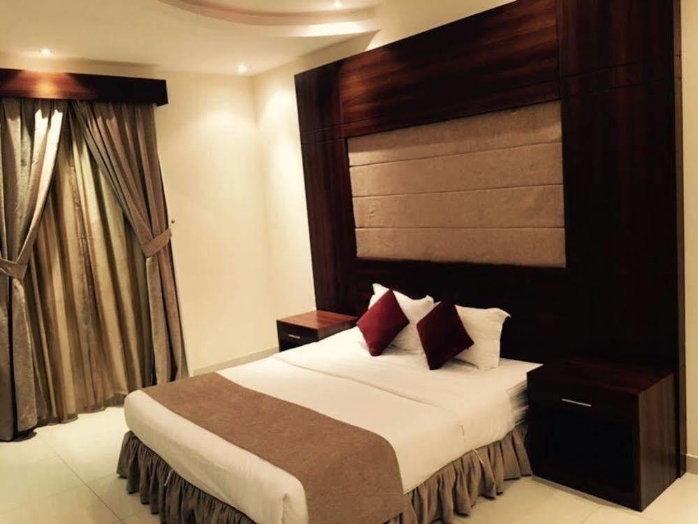 Baron Palace - Almasif Hotel Apartments Rijad Zewnętrze zdjęcie