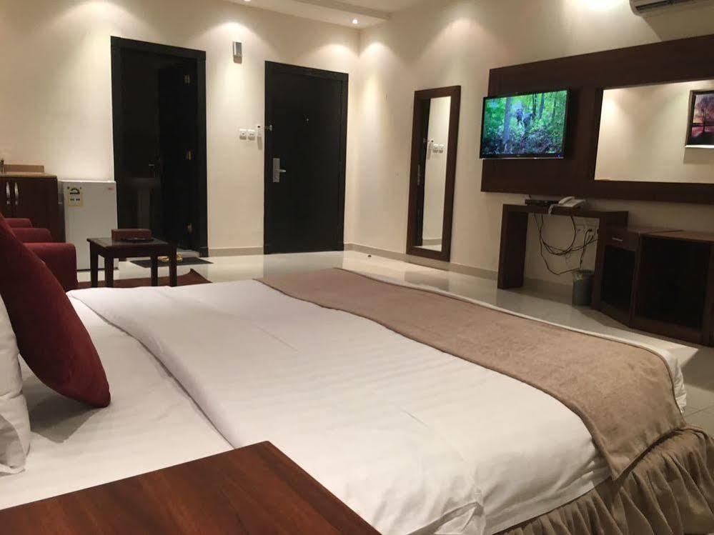 Baron Palace - Almasif Hotel Apartments Rijad Zewnętrze zdjęcie