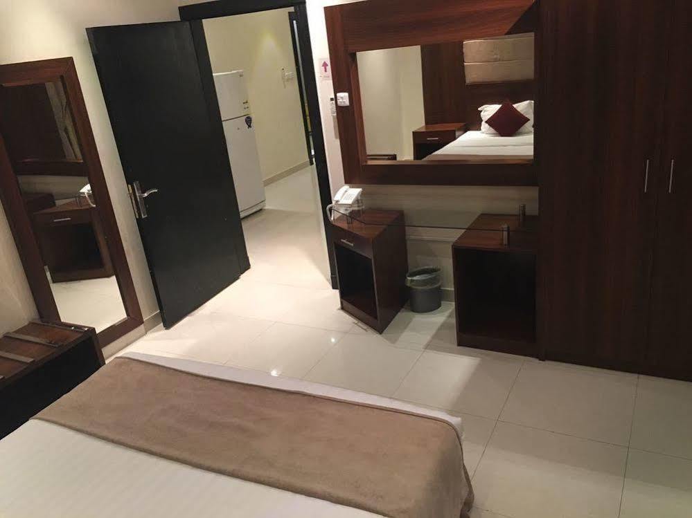Baron Palace - Almasif Hotel Apartments Rijad Zewnętrze zdjęcie