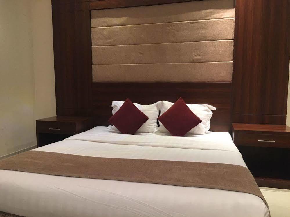 Baron Palace - Almasif Hotel Apartments Rijad Zewnętrze zdjęcie